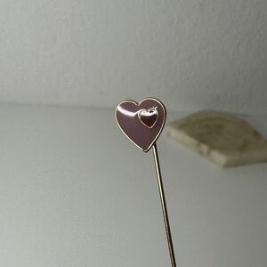 Vintage Classic stick pin with heart tip